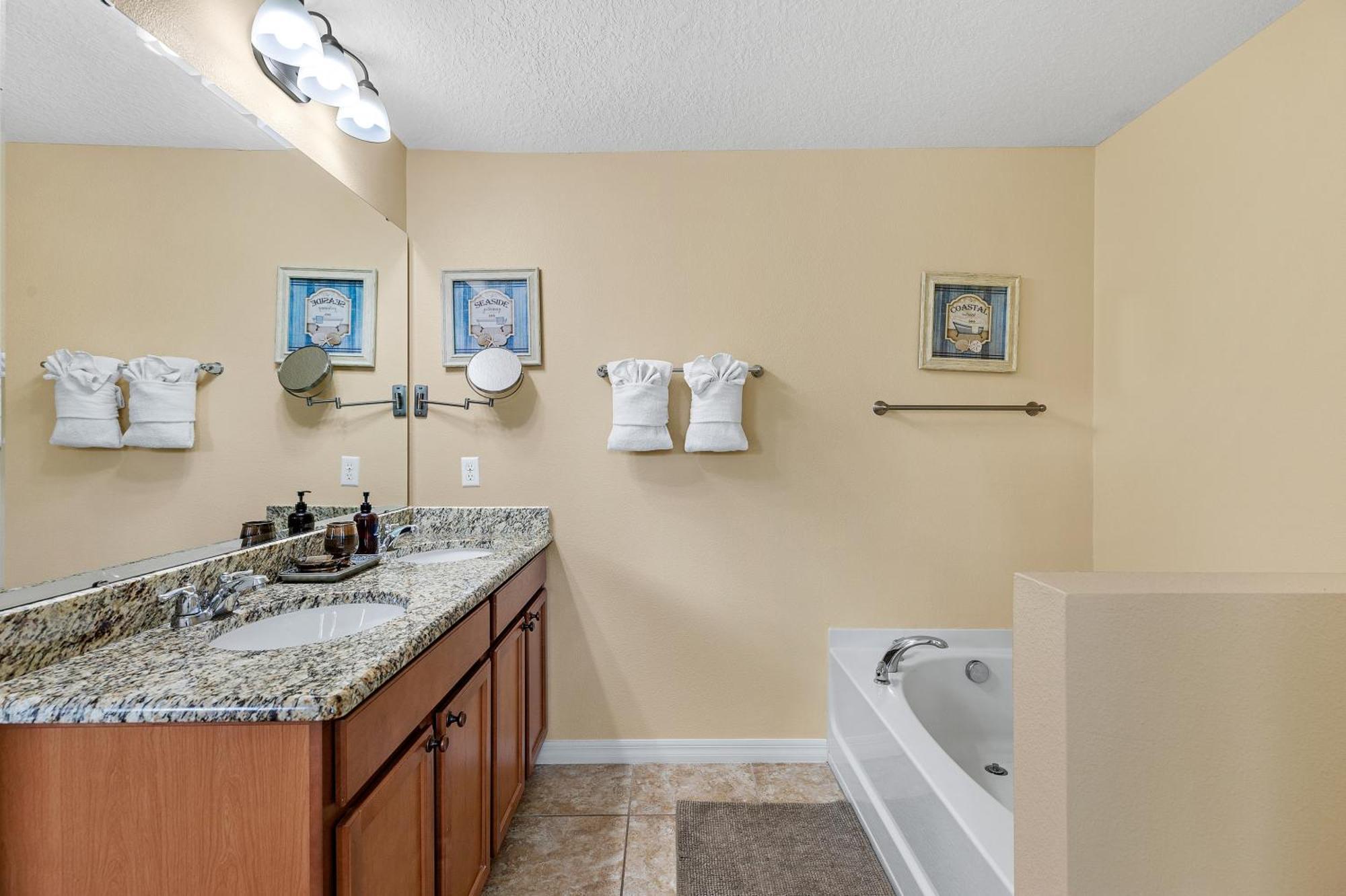 Extended Pool Deck - South Facing - Pool & - Game - Family Friendly - Nr Kissimmee
