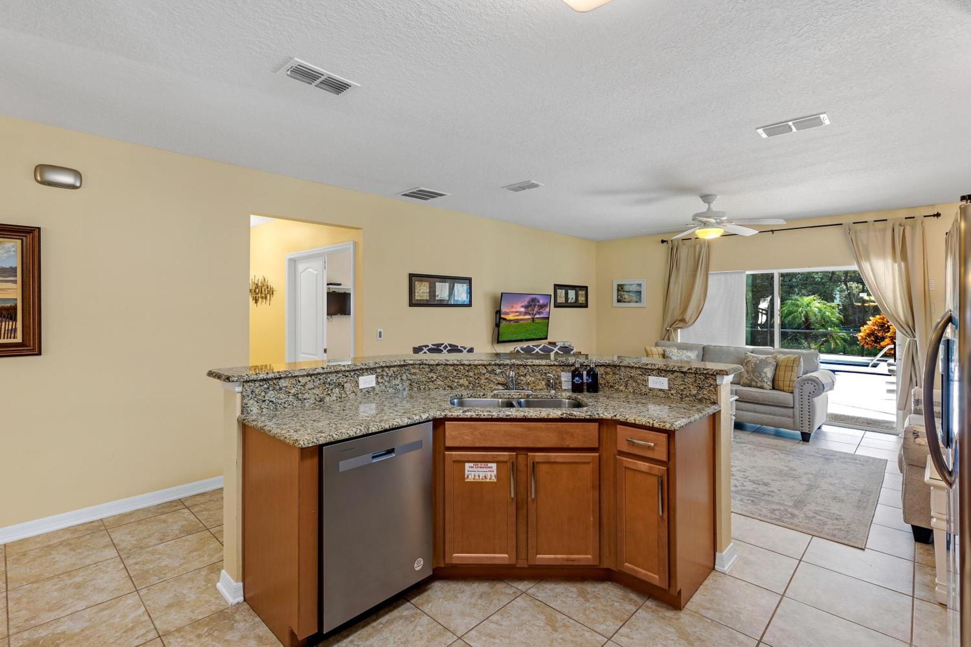 Extended Pool Deck - South Facing - Pool & - Game - Family Friendly - Nr